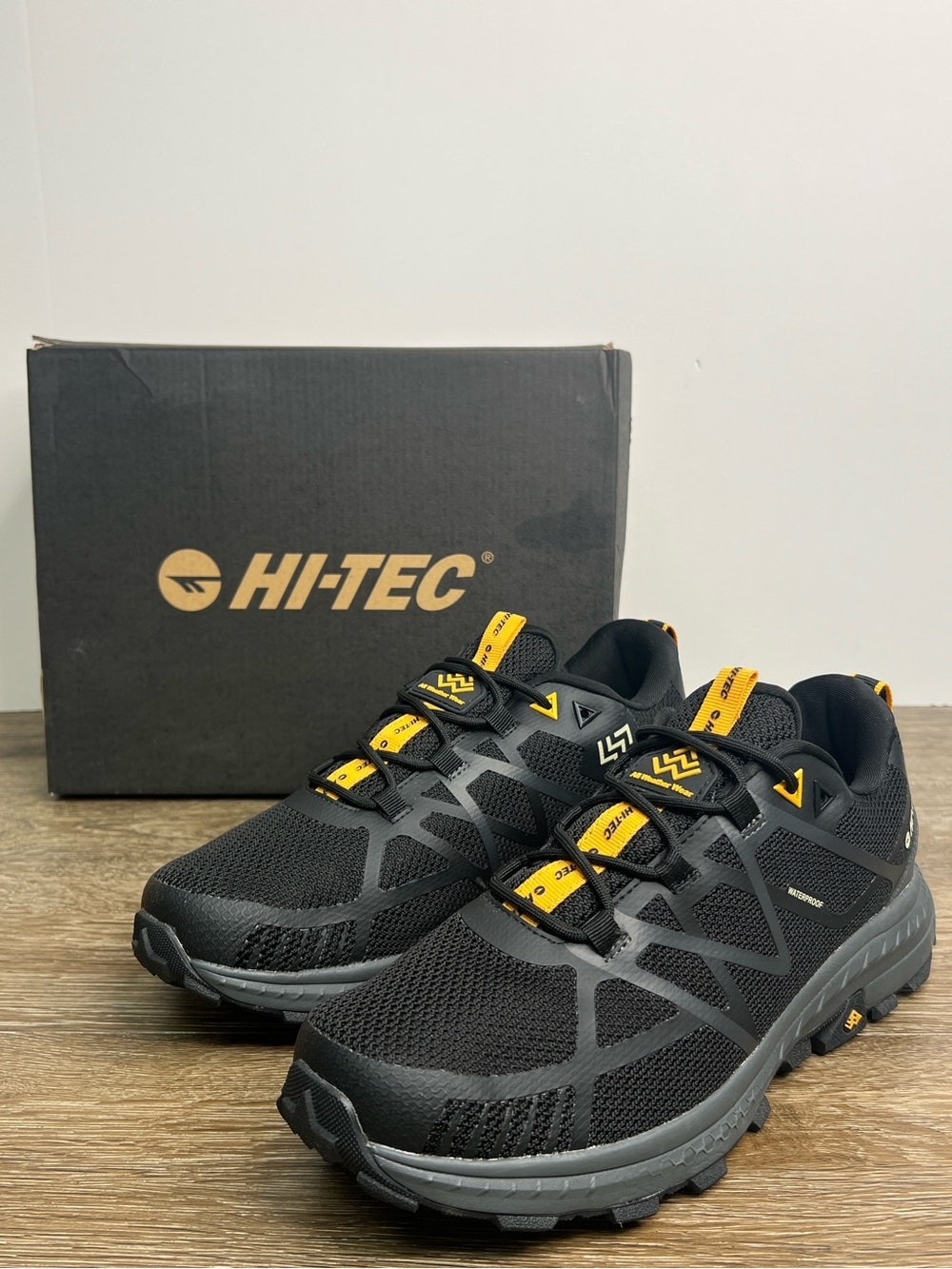 Hi-Tec Mauna Hiker WP Hiking Shoes Women’s Size 11 Black Trail Shoes